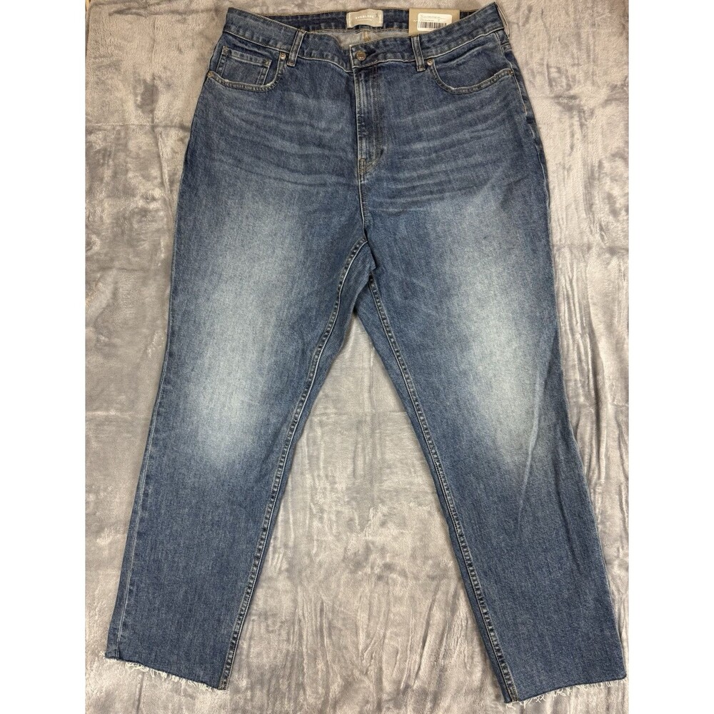 NWT Everlane Curvy Cheeky Jeans Women’s Size 34 (29.5 Inseam) Blue Raw Hem